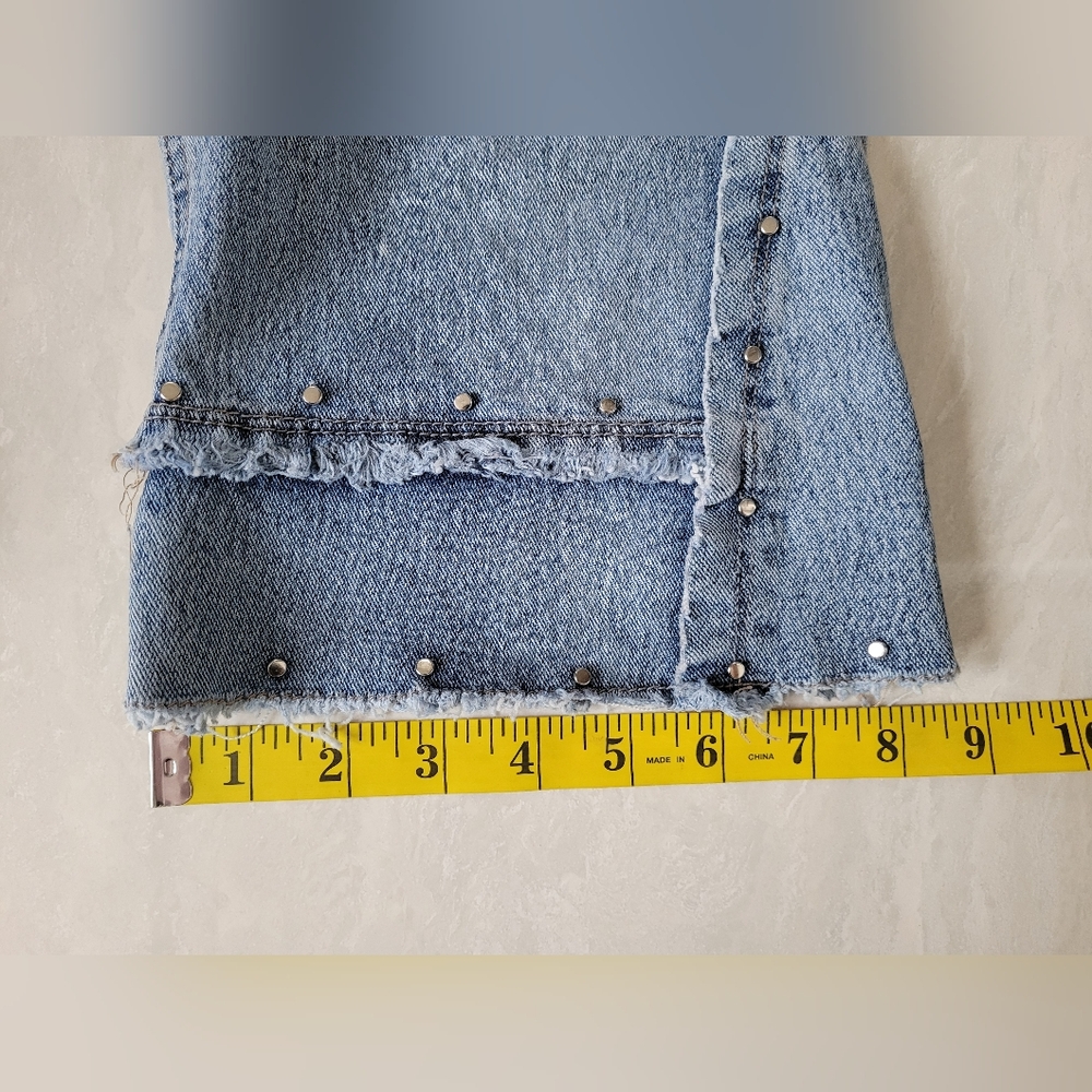 Y2K LIQUID JEANS capri length stretch denim with silver studs and fraying - Picture 14 of 14